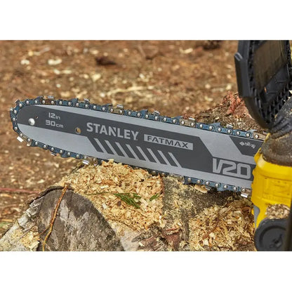 Stanley   Motosega a batteria 18V 30 cm, 1 batteria Li-Ion da 4,0 Ah, caricabatterie SFMCCS630M1-QW